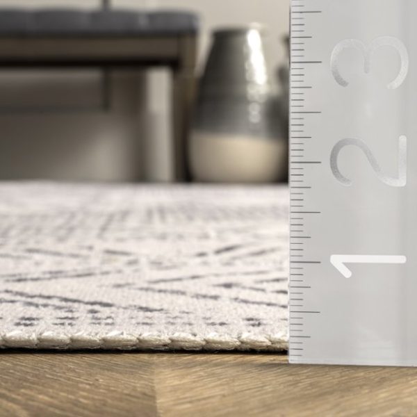 nuLOOM Mia Machine Washable Geometric Medallion Area Rug, 5' x 8', Light Gray