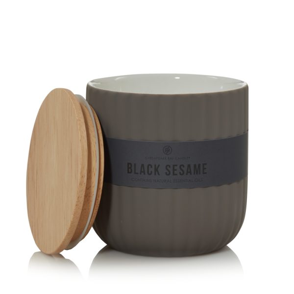 Chesapeake Bay Candle Minimalist Collection Black Sesame - 10.1oz Soft-Touch Medium Ribbed Jar Candle