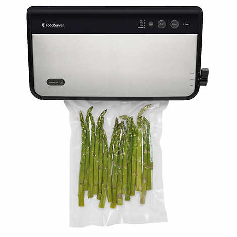 FoodSaver Vacuum Sealing System with Handheld Sealer Attachment