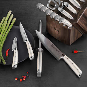 Cangshan S1 Series 17-piece Forged German Steel Knife