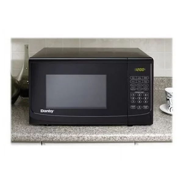 Danby 0.7 Cu. Ft. Microwave Oven, Black