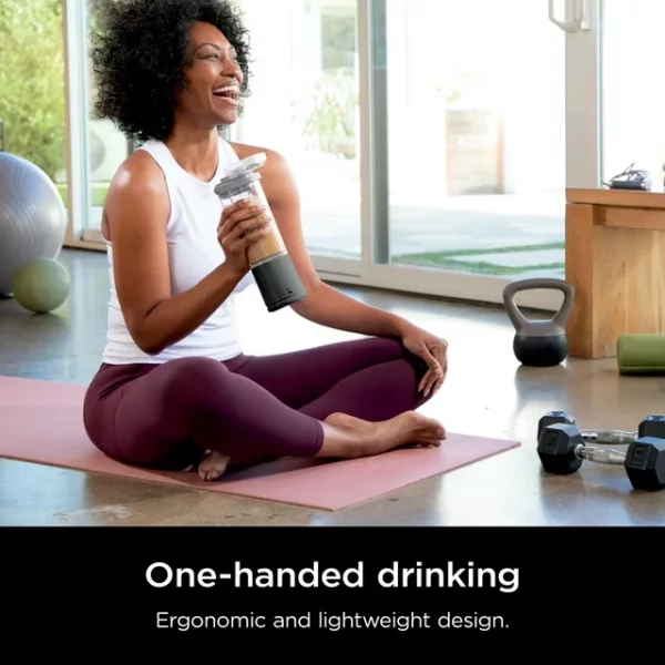 Ninja Blast 16 oz. Personal Portable Blender with Leak Proof Lid and Easy Sip Spout, Perfect for Smoothies, Black, BC100BK