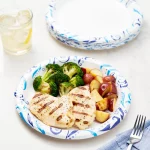 Great Value Everyday Strong, Soak Proof, Microwave Safe, Disposable Paper Plates, 10", Patterned, 150 Count