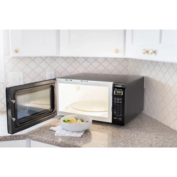 Panasonic 1.6 Cu. ft. Countertop Microwave Oven with Inverter Technology, Black NN-SN736B, New