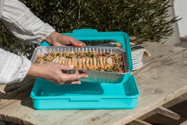 Fancy Panz Plastic 9" x 13" Aqua Foil Pan Carrier 1ct