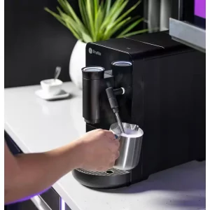 black-ge-profile-espresso-machines-p7cebbs6rbb-1d_1000