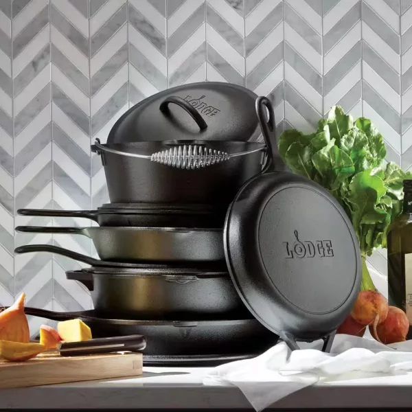 12 in. Cast Iron Skillet in Black with Pour Spout