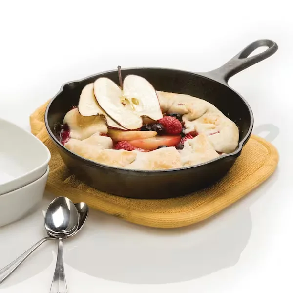 8 in. Cast Iron Skillet in Black with Pour Spout