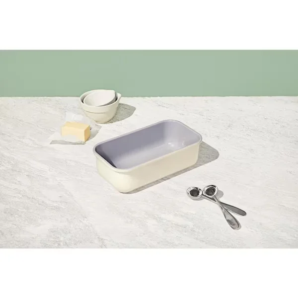 Non-Stick Ceramic Loaf Pan in Cream
