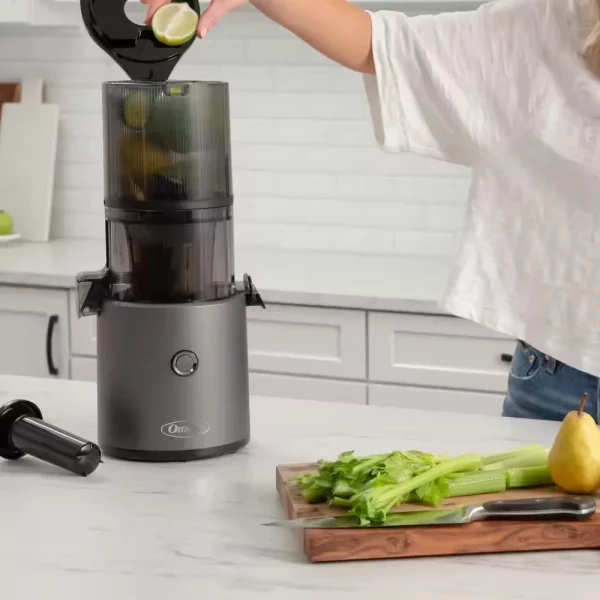 Effortless Batch Juicer, in Gray